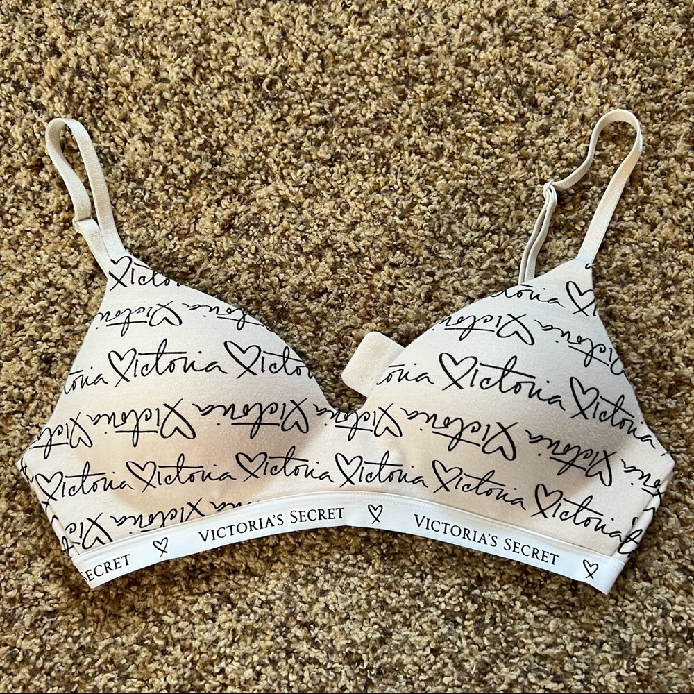 Victoria Secret 34B Wireless Lightly Lined T-shirt Bra